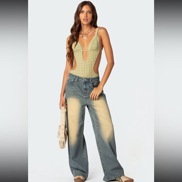 COPY - Edikted textured cut out bodysuit in green - Picture 5 of 11